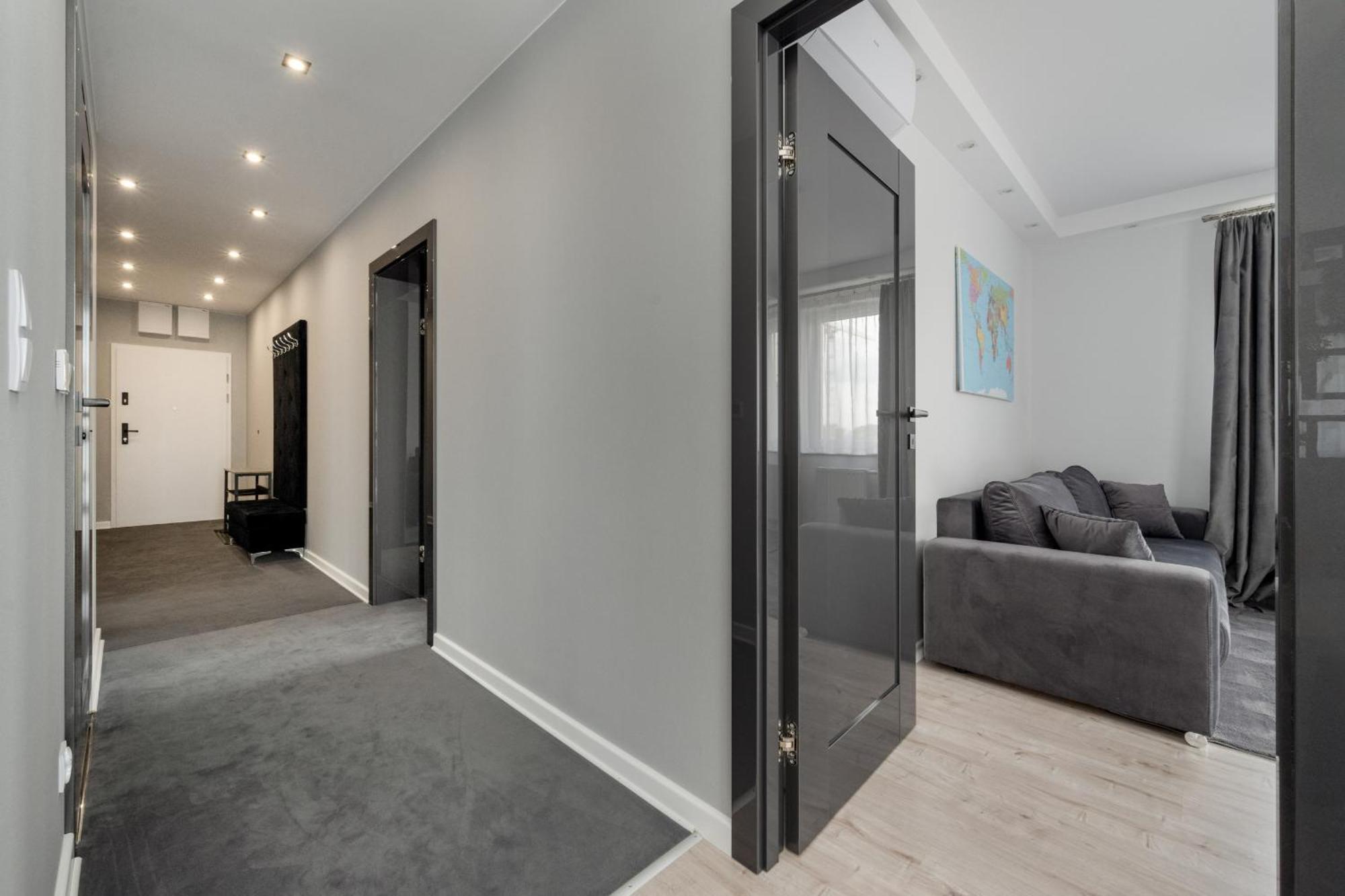 Luksusowy Apartament Z 3 Sypialniami, Klimatyzacja, Parkingiem I Biurkiem We Wroclawiu By Renters Prestige Екстериор снимка