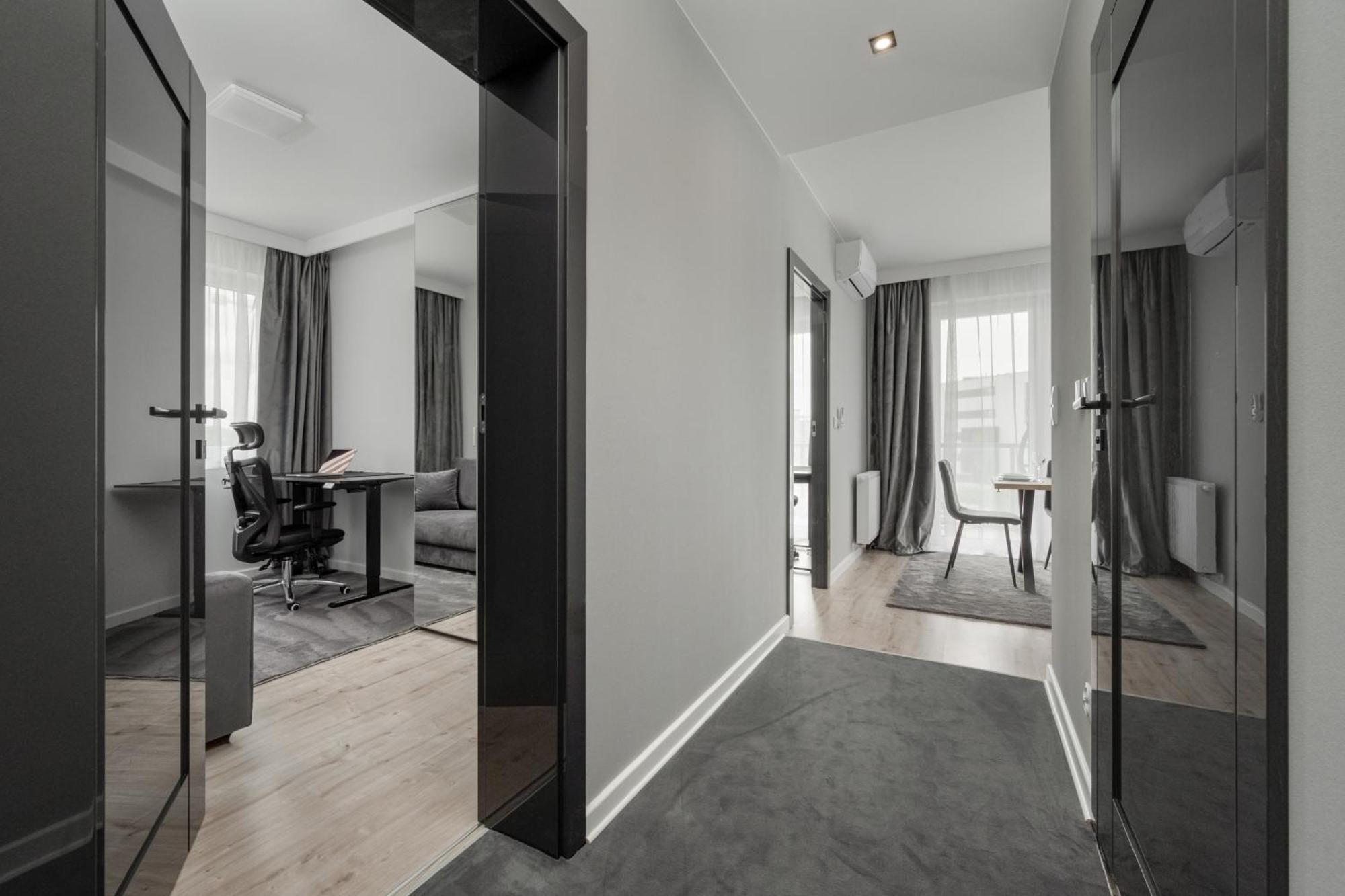 Luksusowy Apartament Z 3 Sypialniami, Klimatyzacja, Parkingiem I Biurkiem We Wroclawiu By Renters Prestige Екстериор снимка