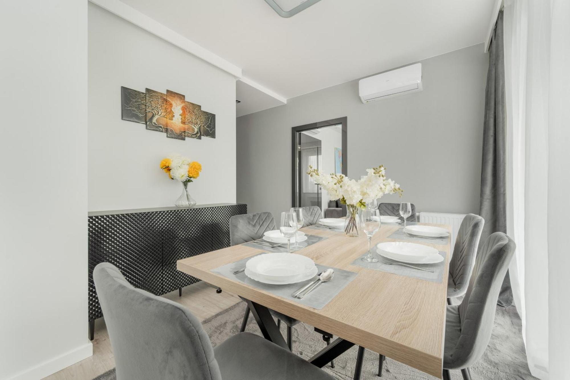 Luksusowy Apartament Z 3 Sypialniami, Klimatyzacja, Parkingiem I Biurkiem We Wroclawiu By Renters Prestige Екстериор снимка
