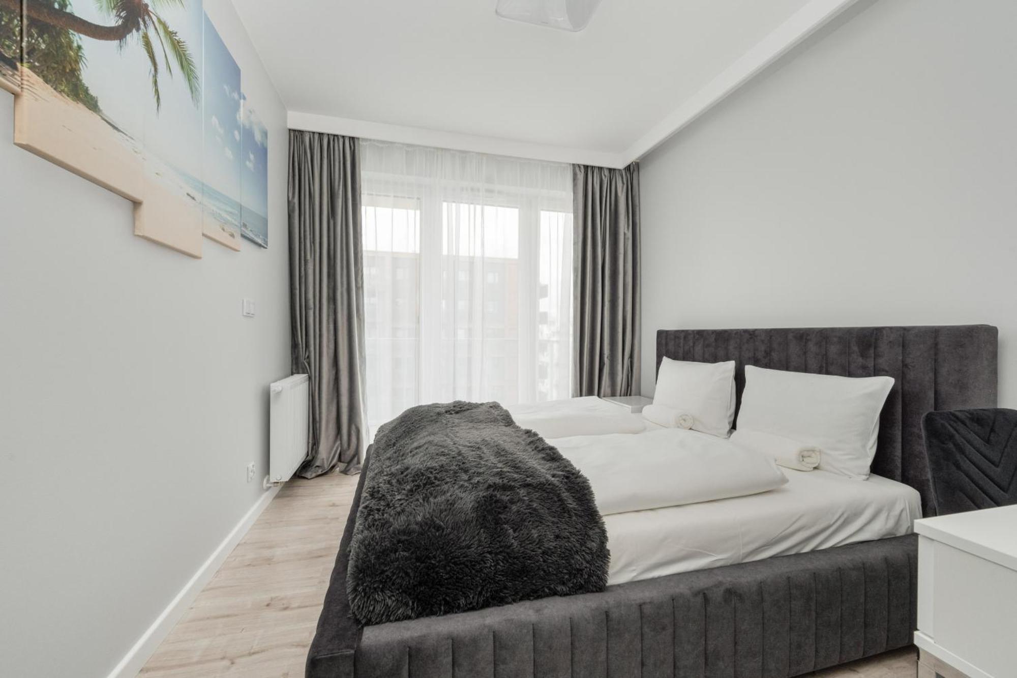 Luksusowy Apartament Z 3 Sypialniami, Klimatyzacja, Parkingiem I Biurkiem We Wroclawiu By Renters Prestige Екстериор снимка